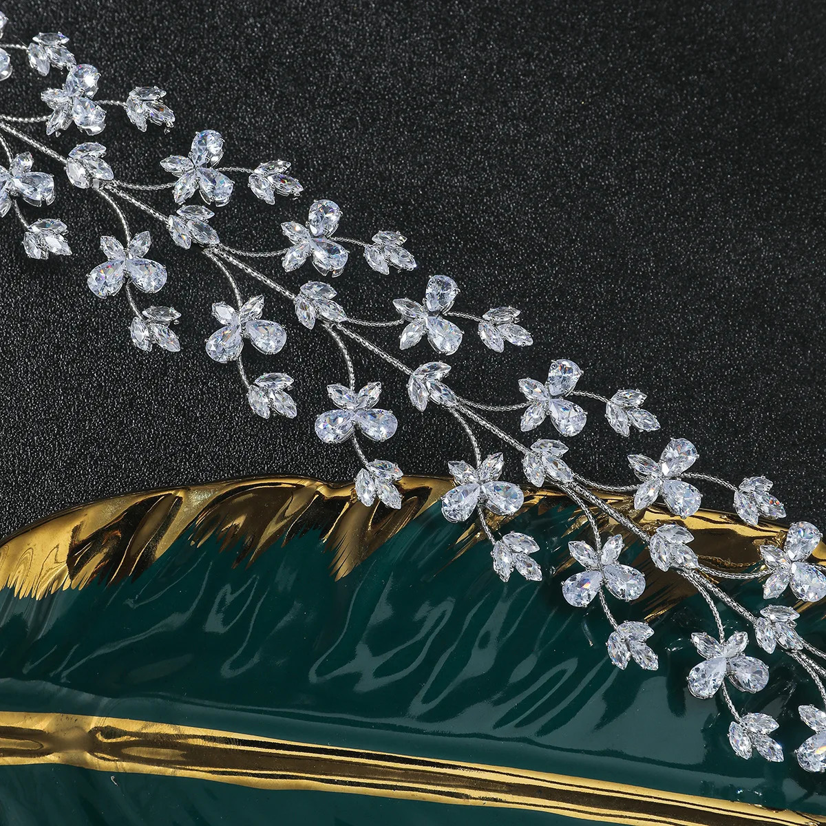 Bridal Headbands For Wedding Hair Accessories Cubic Zirconia Bride Tiaras Hairband Prom Party Headpiece Wedding Headdress 250117