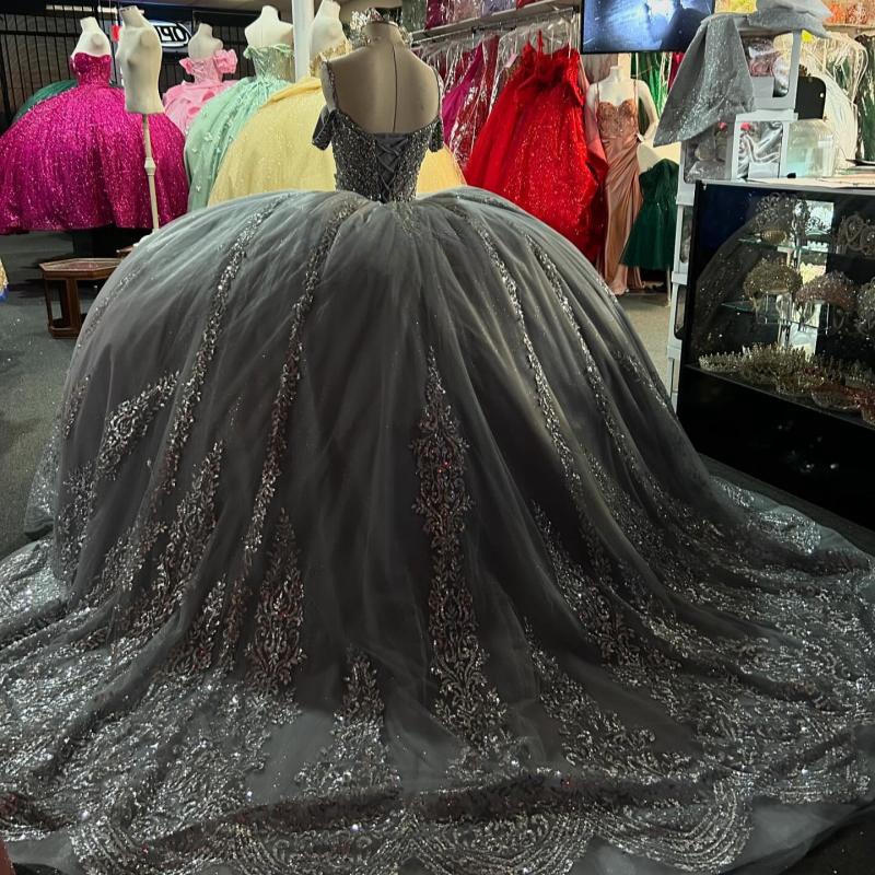 Grey Shiny Quinceanera Dresses Ball Gown Off The Shoulder Applique Lace Beading Crystal Tull Party Birthday Sweet 16 Dress Vestidos De 15 Anos