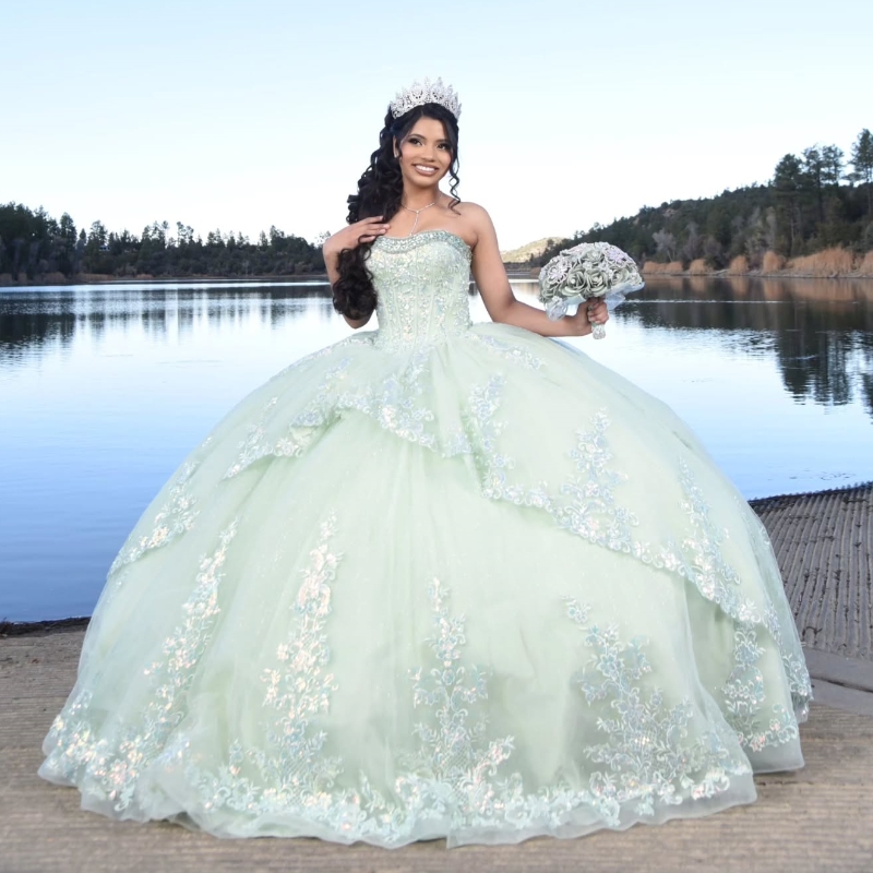 Light Green Quinceanera Dresses Ball Gown Off Shoulder Appliques Lace Beading Crystal Tull Birthday Payty Sweet 16 Dress Vestidos De 15 Anos