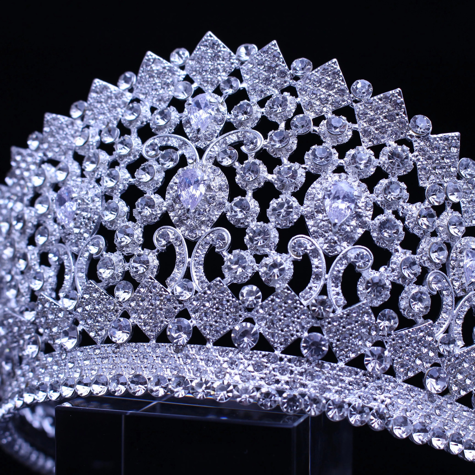 High quality glittering crystal silver crown European and American bride womens big crown headdress wedding dress headdr 250117