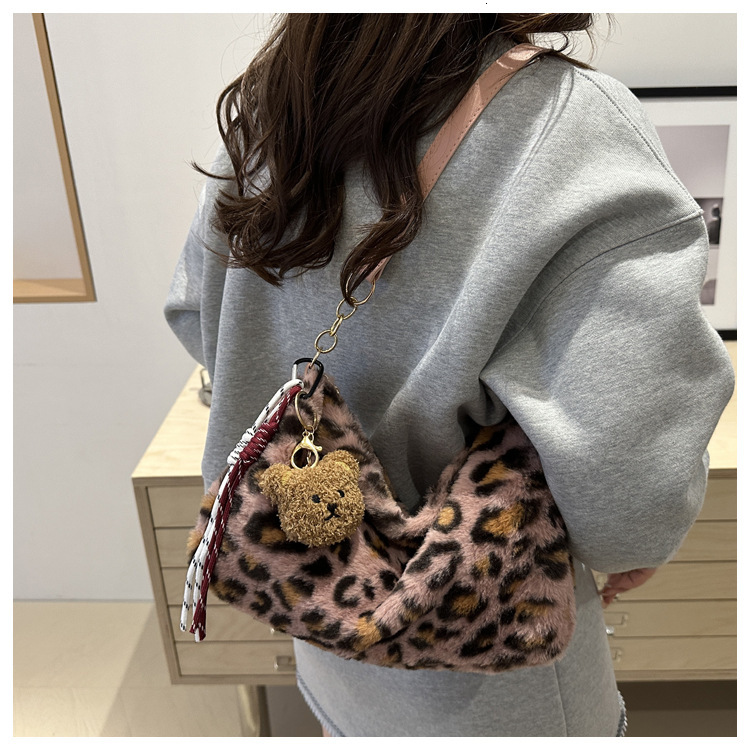 New Fashion Designer Leopard Print Shoulder Bag Casual Wallet Outdoor Handbag Card Bag Bowling Bag Trendy Street Bag