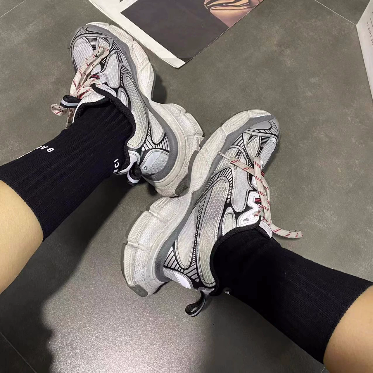 Letter Simple Mid length Socks Unisex Four Seasons Fashion Trend Sports Comfortable Men's and Women's Socks