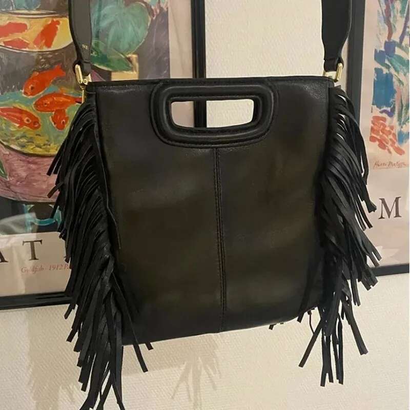 2024 New Women Stylish Shoulder High Quality Black Sheepskin Crossbody Design Ladies Vintage Leather Bag