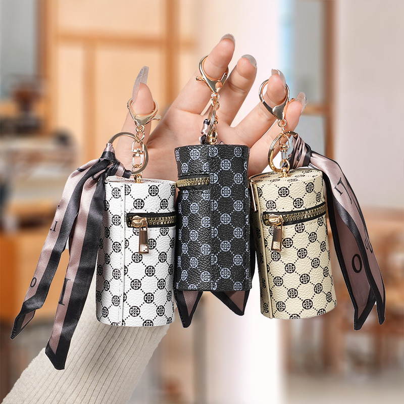2025 High luxury coin purse pendant earphone bag Lipstick mini keychain bag Retro bucket mouth red envelope simple pendant cash