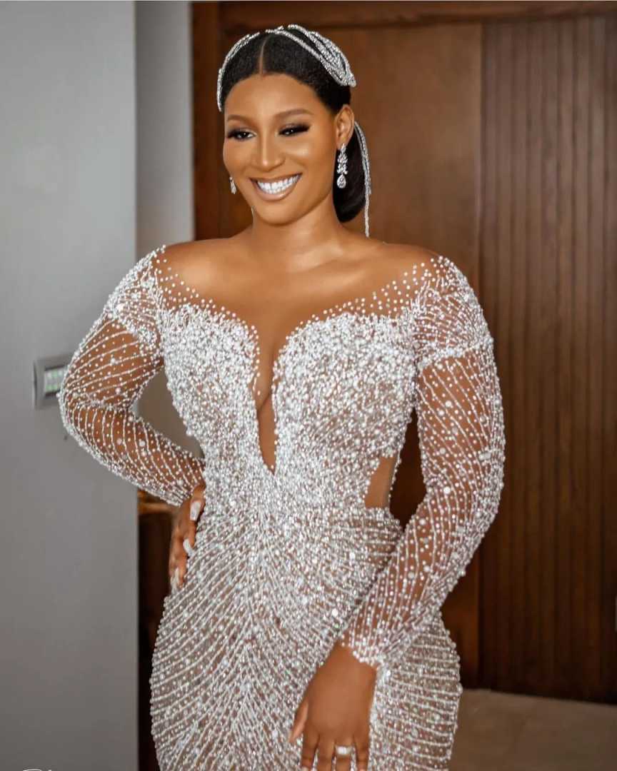 Shiny Mermaid Wedding Dresses Illusion Sheer O Neck Long Sleeve Beads Bridal Gowns Custom Made Bride Dress