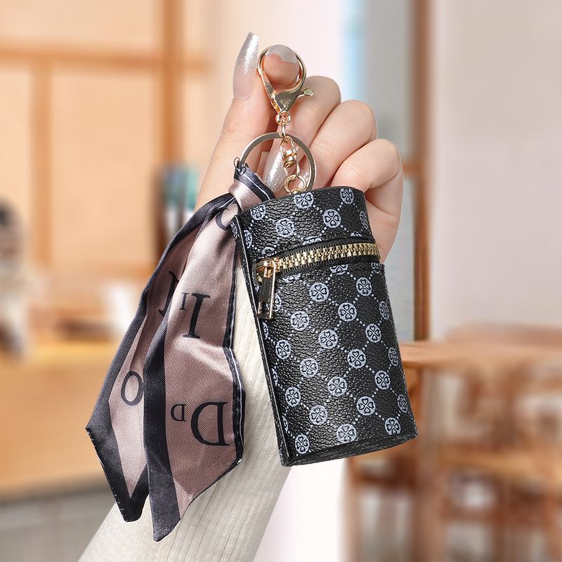 2025 High luxury coin purse pendant earphone bag Lipstick mini keychain bag Retro bucket mouth red envelope simple pendant cash