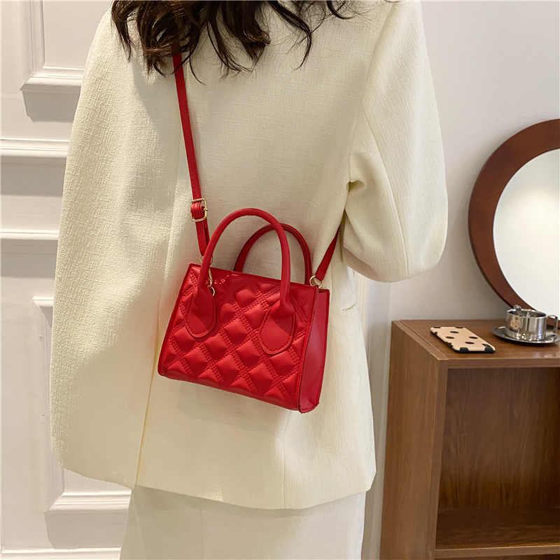 Women's Crossbody One-shoulder Small Square Retro Texture New Trendy Fashion Simple Personality Hand Messenger Bag 2025