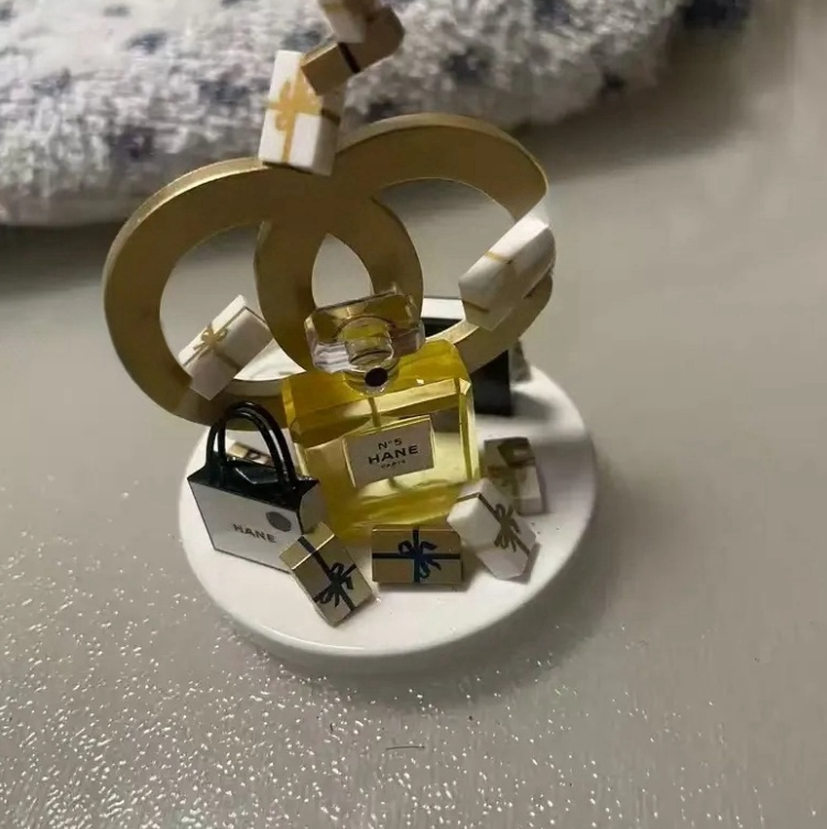 fashion designer Classic letters logo perfume bottle shape home decoration birthday gifts Christmas decoration decorations luxury fashion Decorative Objects