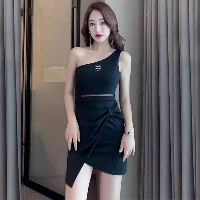Luxury Brand 2025 New Fashion Woman Clothing Casual Dresses Summer Camisole Skirt Outwear Slim Style Embroidered Logo Designer Lady Sexy Dresses Asian Size S-3XL