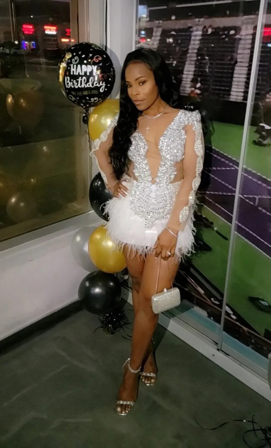 Beaded Sparkly White Crystals Feather Black Girls Short Prom Dresses 2025 Sheer Long Sleeve Birthday Party Gowns