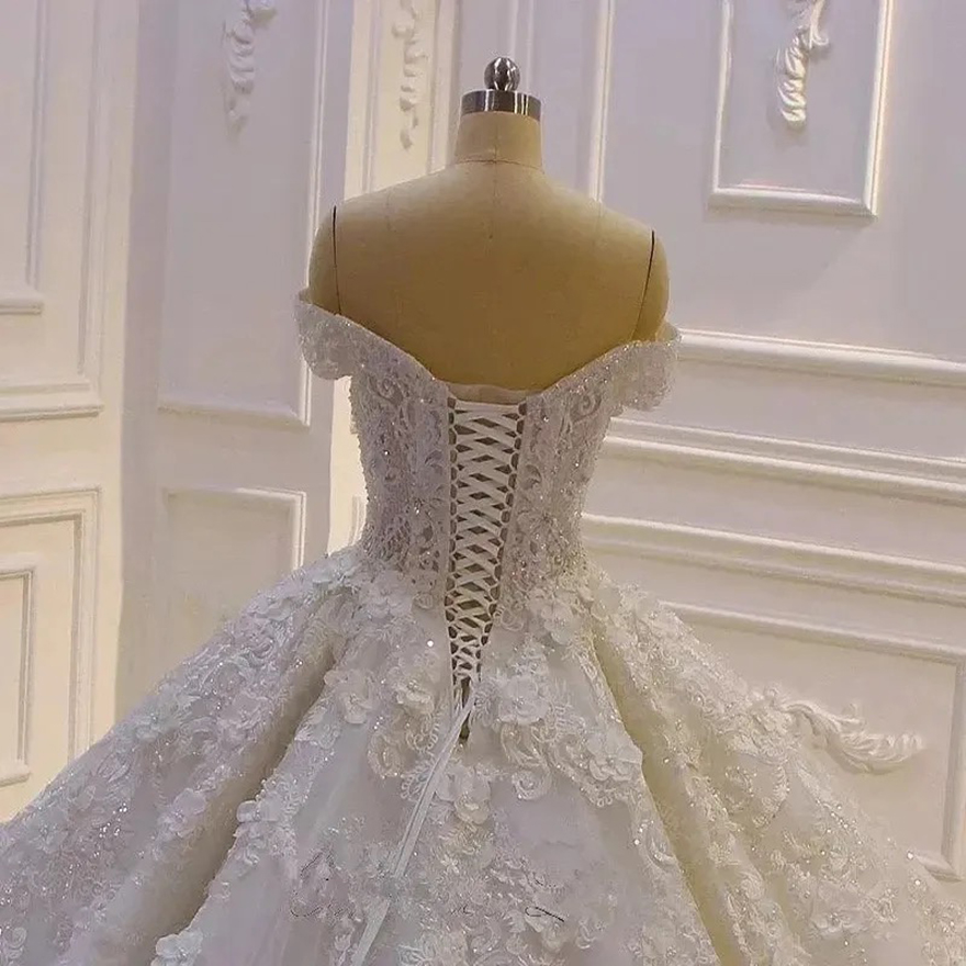 Luxury A Line Wedding Dresses 2025 Beaded Off Shoulder Lace Appliques Plus Size Bridal Party Gowns Robe De Marriage