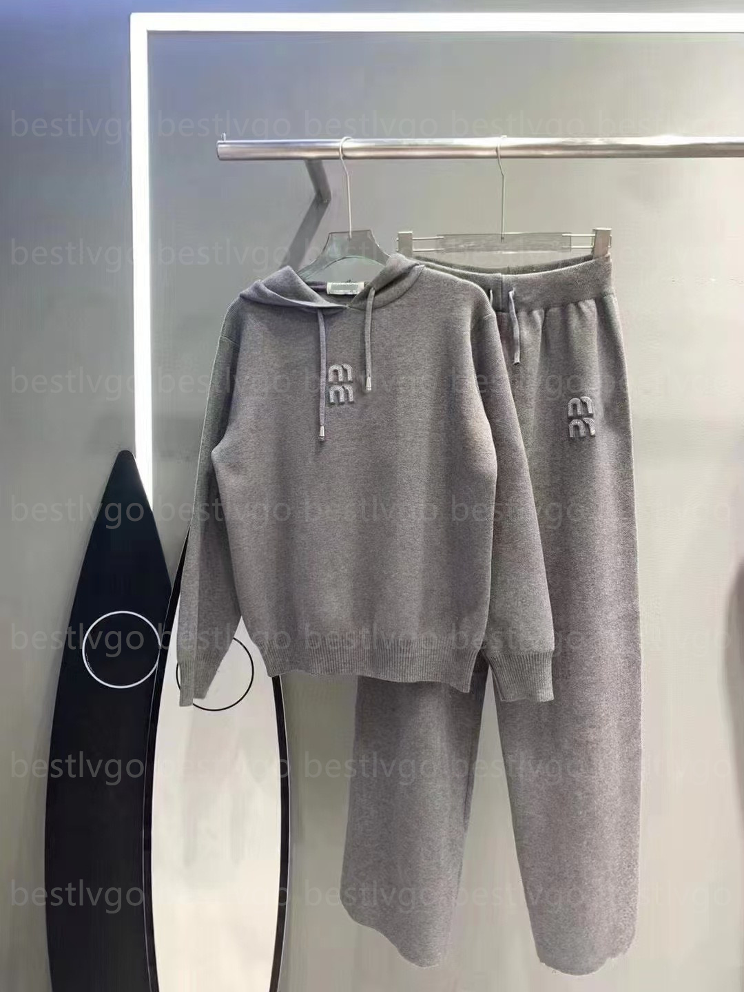 Womens Sweatershirts pants Fashion Designer Short Style New Embossed Diamond Hoodie Knitted Casual Tracksuits 2 Pieces SML