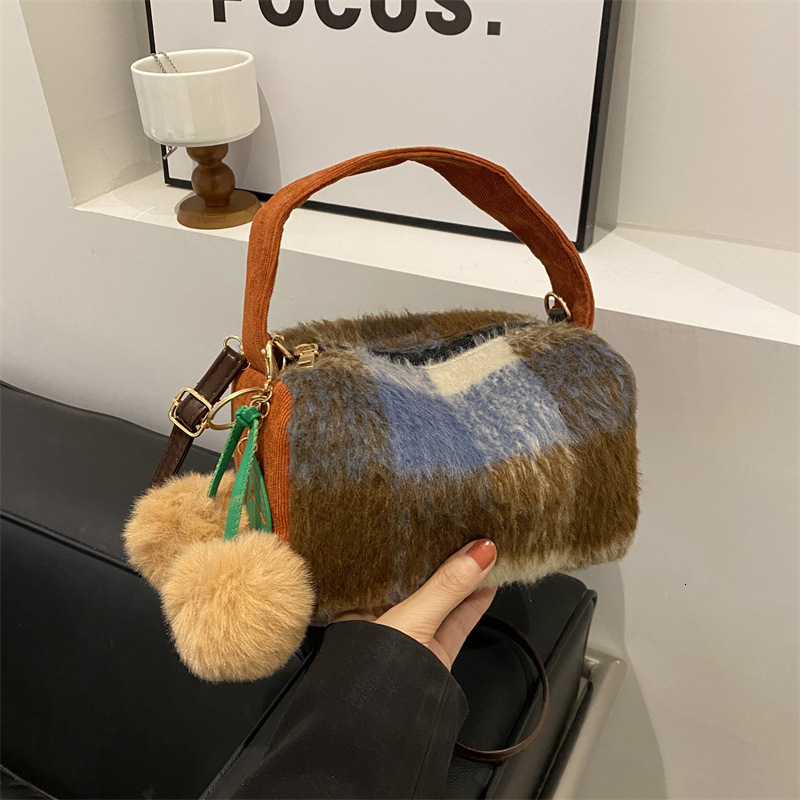 New Trendy Color Blocked Wool Handbag Designer Color Blocked Bowling Bag Wallet Retro Phone Bag Card Bag