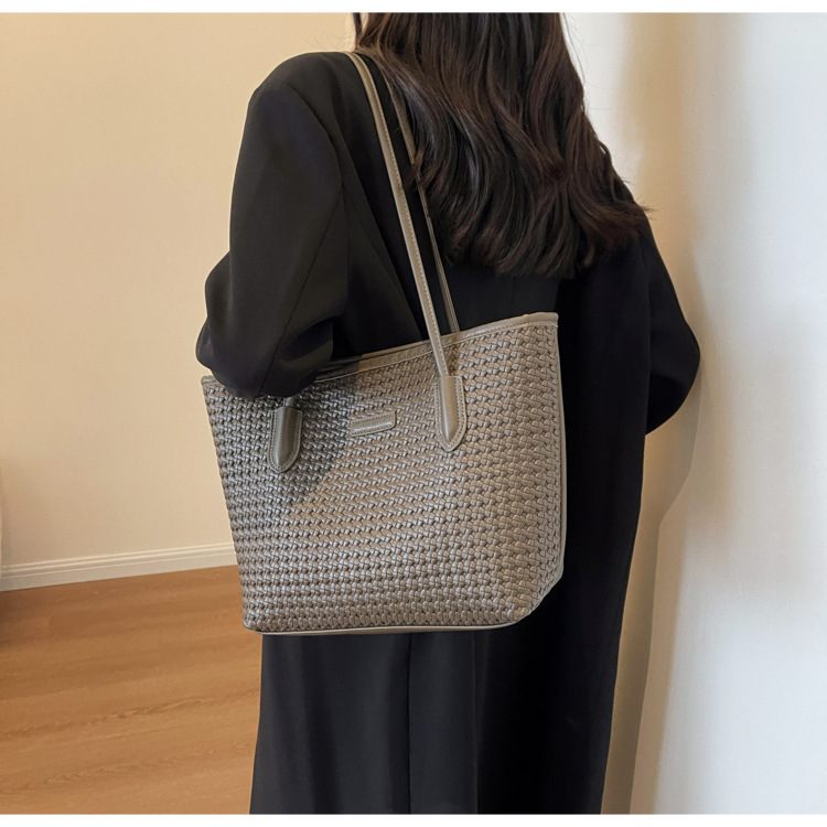 New Designer Minimalist Woven Handbag Large Capacity Computer Bag Casual Multifunctional High-quality Wallet Card Bag Outdoor Tote Bag