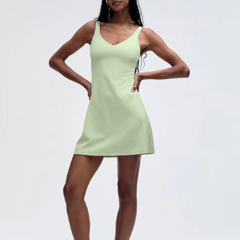 European and American women's outdoor sports high-end two-piece dress with chest cushion anti glare elastic and breathable tennis short skirt