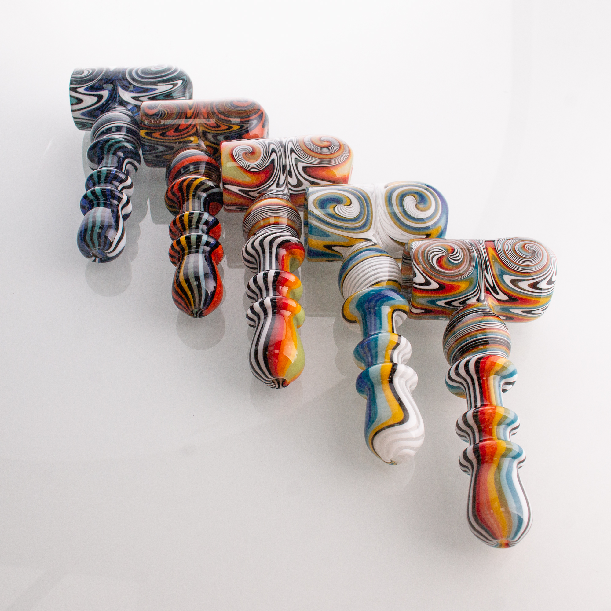 4.92inch Colorful Rotating Striped Pattern Hammer Shape Bubbler Glass Hand Pipe Mini Glass Bong for Smoking YD3025