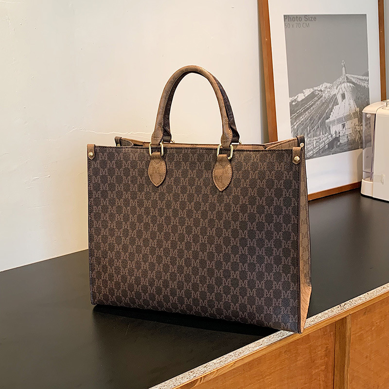 Ladies 2025 new fashion portable shopping bag large capacity commuter Tote bag