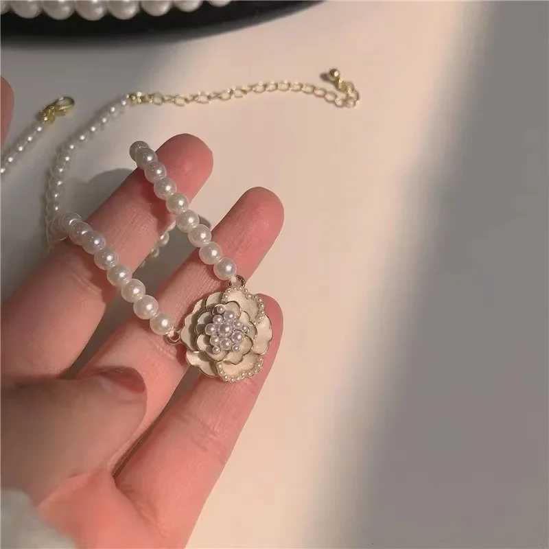 Camellia Pearl Necklace Womens Clavicle Chain Choker Korean Dongdaemun Same StyleXJ250121