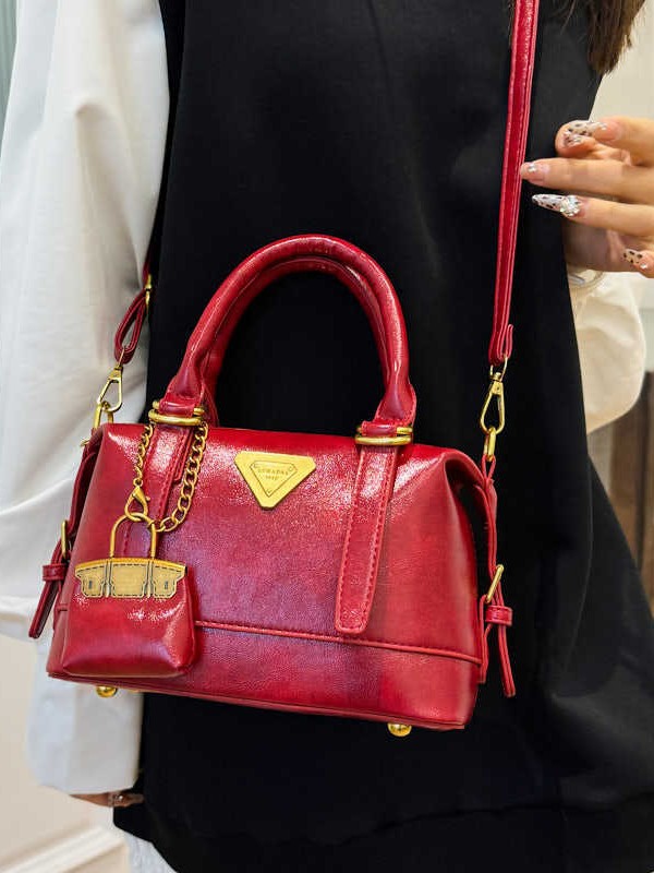 Simple retro new portable bucket bag hot female shoulder 2025 niche winter fashion all Korean version