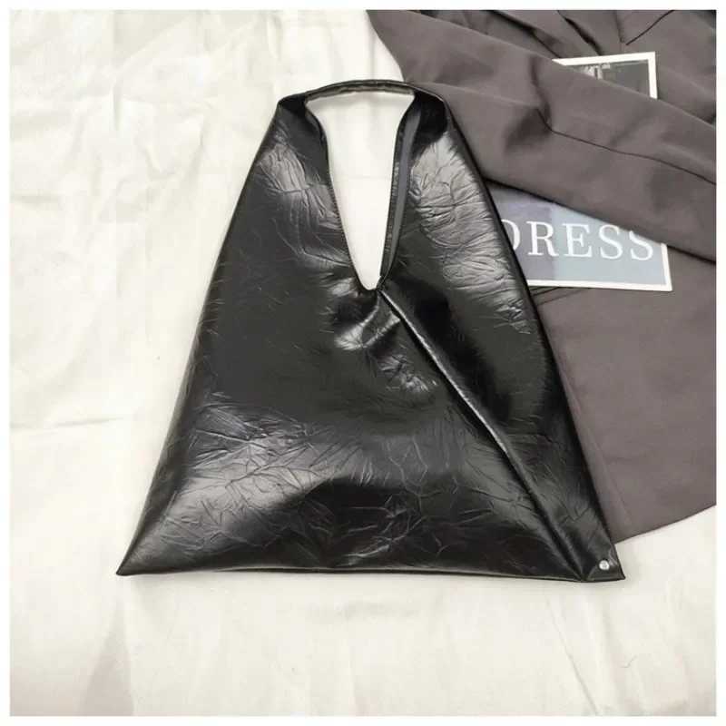 New Arrival Relaxing and Lazy Style Tote Large Capacity Womens Premium Shoulder Bag Z250118