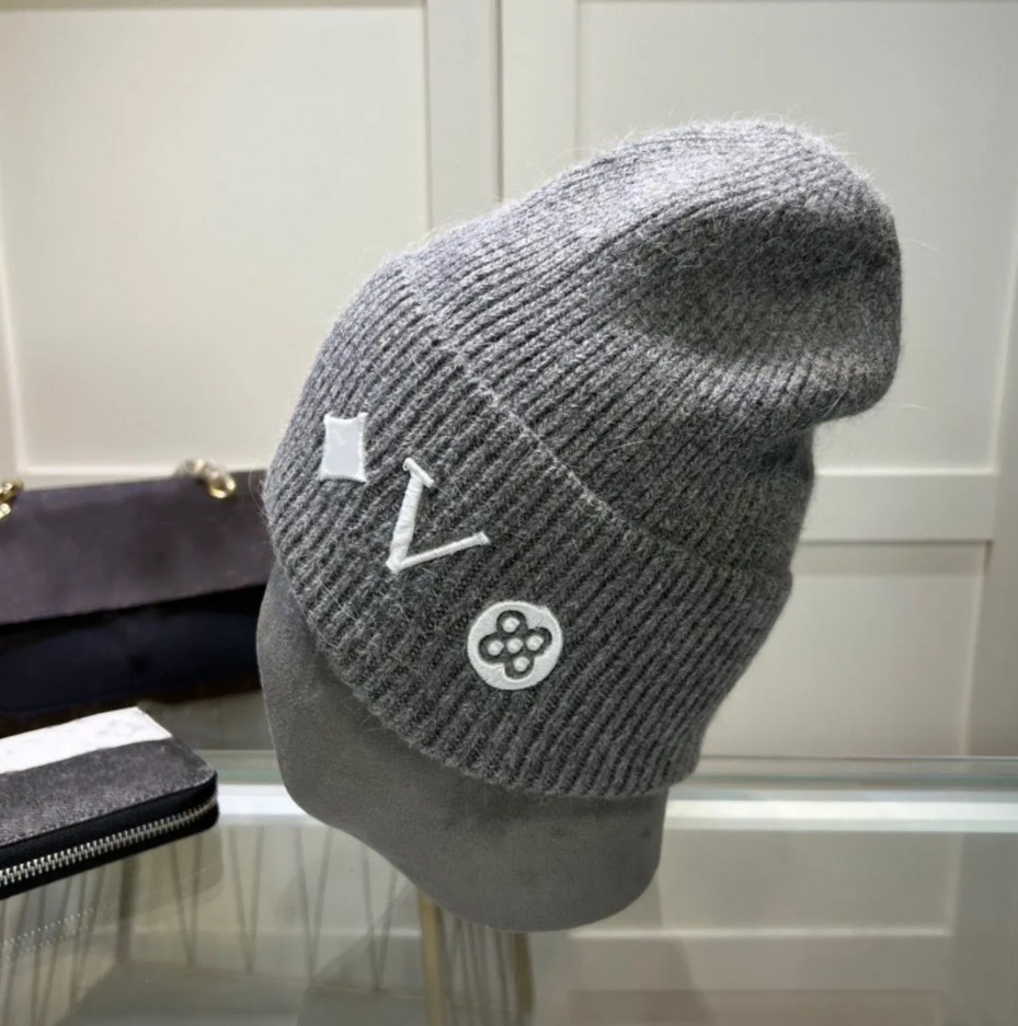 Designer beanie Luxury Winter hat casquette knit bonnet men and women Warm cap versatile wood Temperature Cold Cap Ski Caps golf cappello