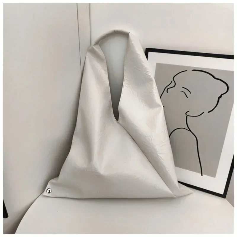 New Arrival Relaxing and Lazy Style Tote Large Capacity Womens Premium Shoulder Bag Z250118