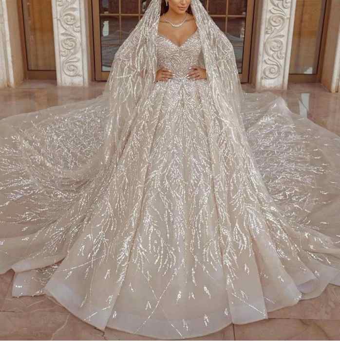 Sparkly Ball Gown Wedding Dress With Veil Sequins V Neck Bride Gowns Bling Sweep Train Customized Bridal Dresses