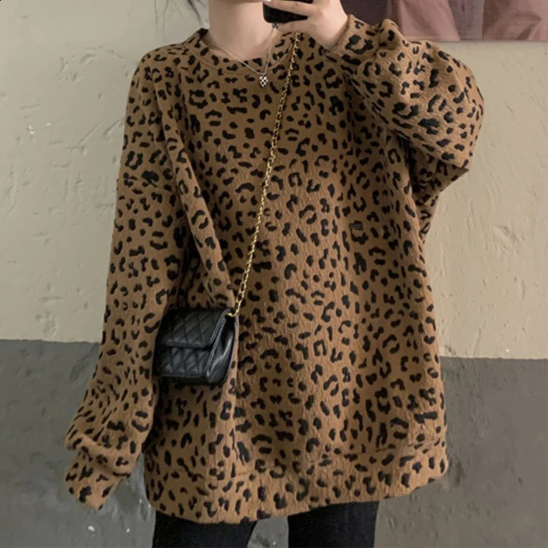 Women Vintage Fashion Leopard Print Streetwear Oversized Sweatshirt Y2K Harajuku Casual Hoodies O Neck Long Sleeve Pullover Tops 250113