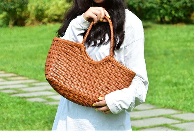 Fashion Handbags Women's Leather Weaving Casual Bag Vintage Basket Tote Purse Cowhide Cross Shopping Bag Patent Leather Casual BagVoyage