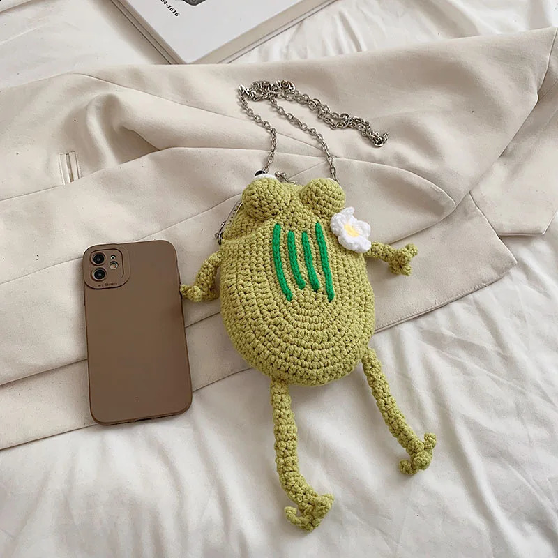 Women Funny cartoon frog small bag Japanese personality chain shoulder bag ins net red girl knitted mobile phone bag 250113