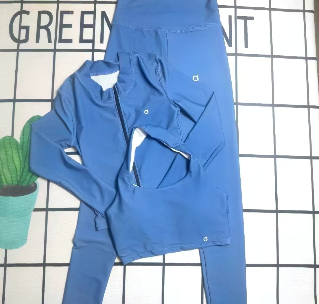 Womens Yoga Outfit … - image