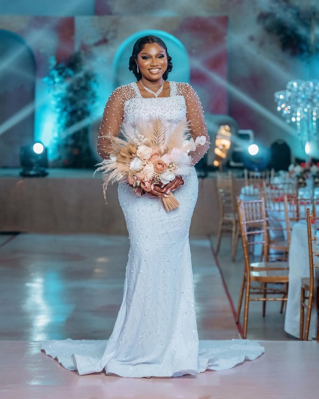 2025 Arabic Aso Ebi Plus Size Ivory Lace Wedding Dresses Pearls Crystals Detachable Train Full Sleeves Bridal Gowns Dress For Bride
