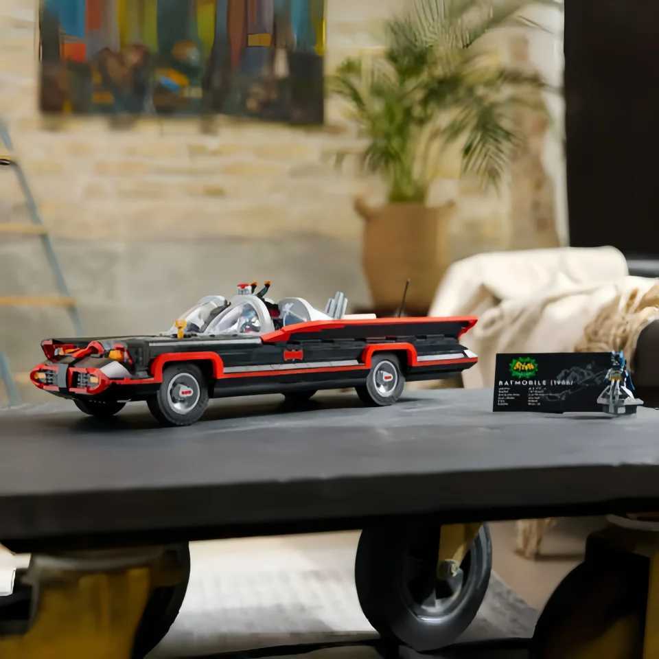 1822Pcs The Classic Tv Series Batmobile Vehicles Model Bricks 76328 Building Blocks Super Car Sets Adults Toys Christmas Gifts W250115