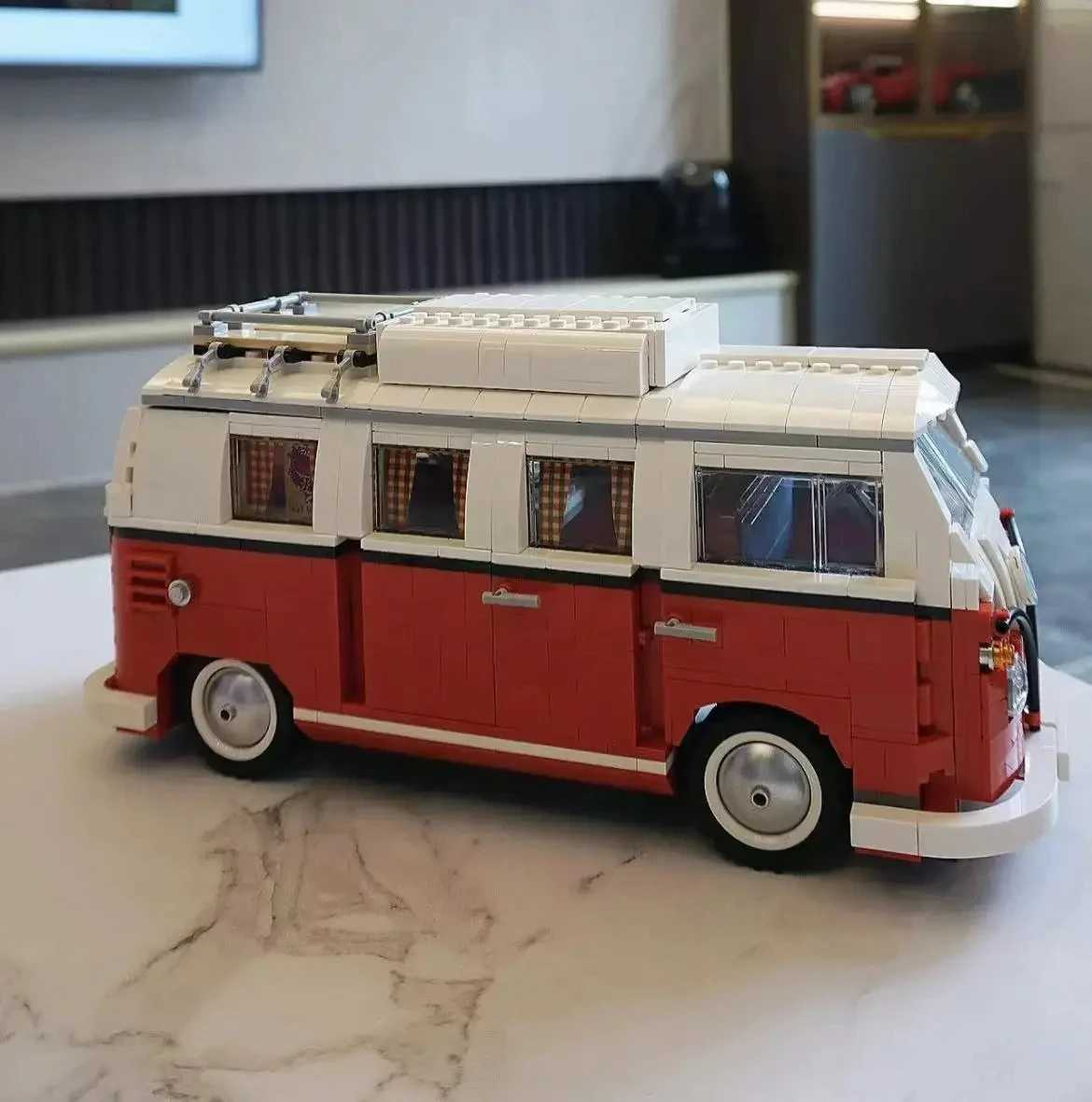 1354PCS Volkswagen T1 Camper Bricks Van Car Model Bluding Blocks High-Techc Ideas Bus Compatible Technical 10220 Toy Kid Gift W250115