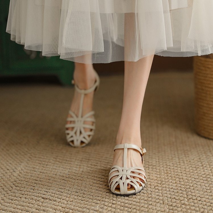 Women Sandals Fashion Flat Bottom Retro Style Design Sense Triple hot Brown White Free shipping