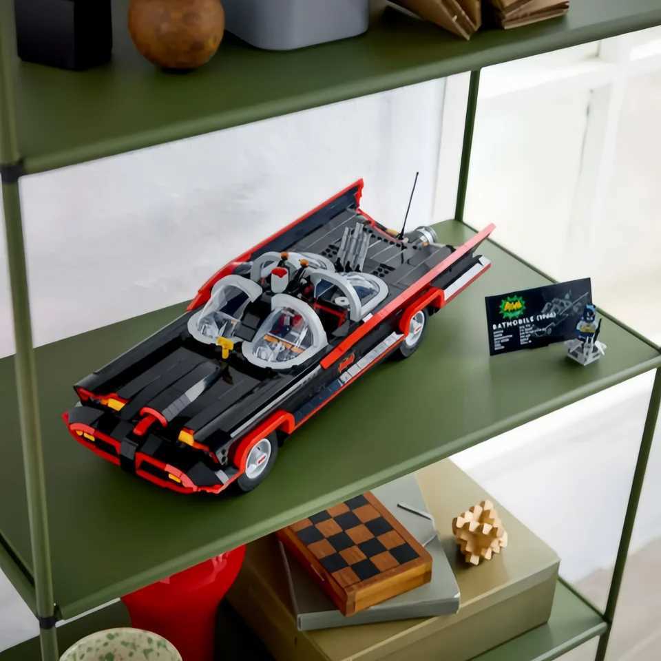 1822Pcs The Classic Tv Series Batmobile Vehicles Model Bricks 76328 Building Blocks Super Car Sets Adults Toys Christmas Gifts W250115
