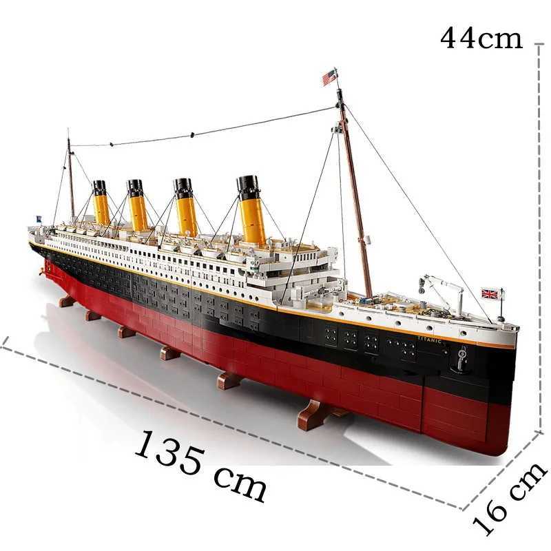 Titanic Building Blocks Set - Large Cruise Ship Model, DIY Toys for Kids, Compatible with 9090 Bricks