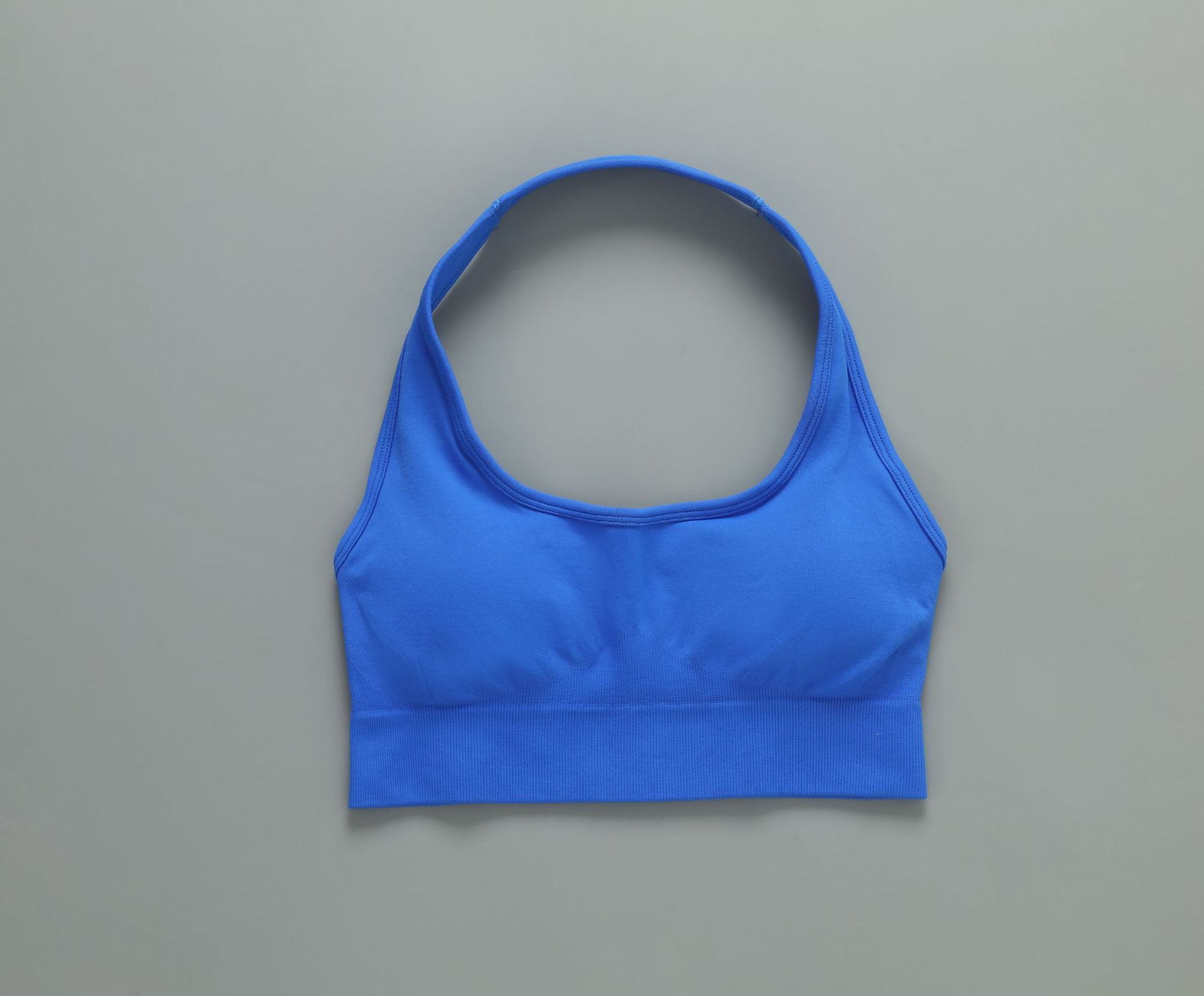 European and American women's seamless yoga clothes beautiful back and neck hanging sports bra running and fitness pants hip lifting shorts yoga 