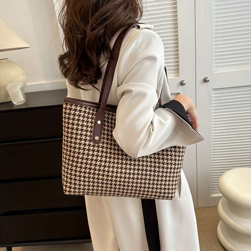 Elegant Thousand Bird Pattern Women's Large Handbag - Durable Polyester Fiber, Spacious Shoulder Backpack Commuter Bag, Zippered Closure and Blac
