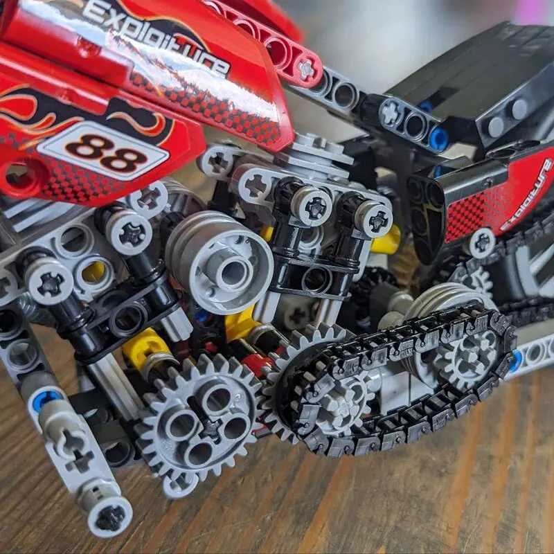 Free shipping 378 PCs Motorcycle Model Educational Technic Building Block Toy for Boy Birthday