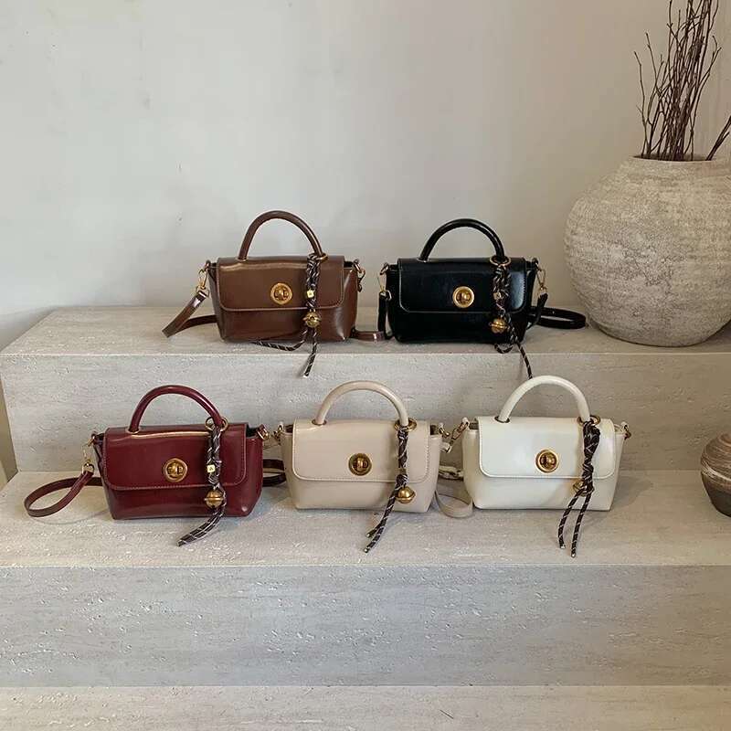 Small PU Leather Flap Shoulder Bag for Women 2025 Winter Trend Y2K Handbags Females Short Handle Crossbody Bags