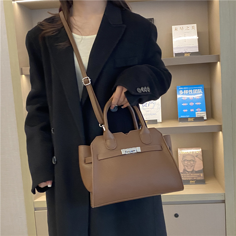 Designer Shoulder Bag Bag Luxury Bag Free Shipping Designer Shoulder Bags New Fashion For Woman Tote Handbag Versatile Trend Black