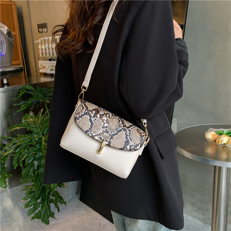 Cross-border new fashion snake women's small square hot single shoulder crossbody mobile phone bag 2025