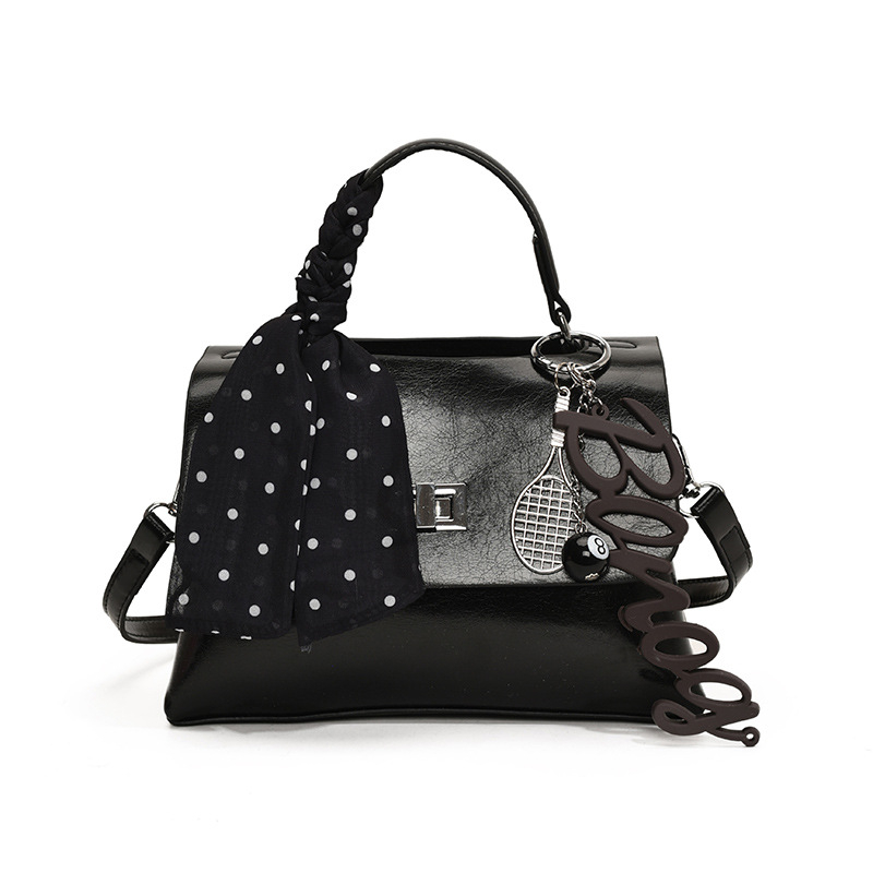 2025 Designer free designer 3 shipping shoulder bags flap 2025 new style Spring Fashionable Versatile Artwork Crossbody Bag black