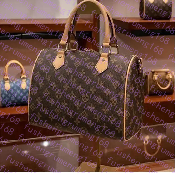 Hot 30cm travel bag M41113 with shoulder strap luxury tote handbag brown flower designer mens duffle bag cross body Leather Womens purse louvis clutch bag