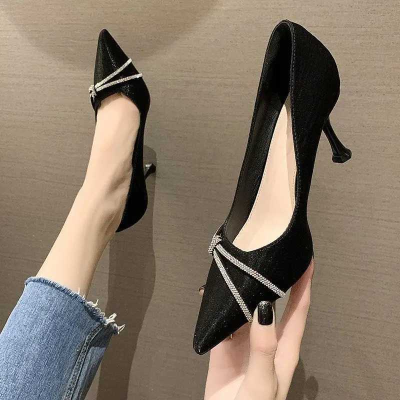 Ladies Pumps Black Rhinestone Dia Wedding Hot Bride Shoe With Heel Wens New Shoes Crystals Elegant Dress A Lastest Wholes Chic Z250121