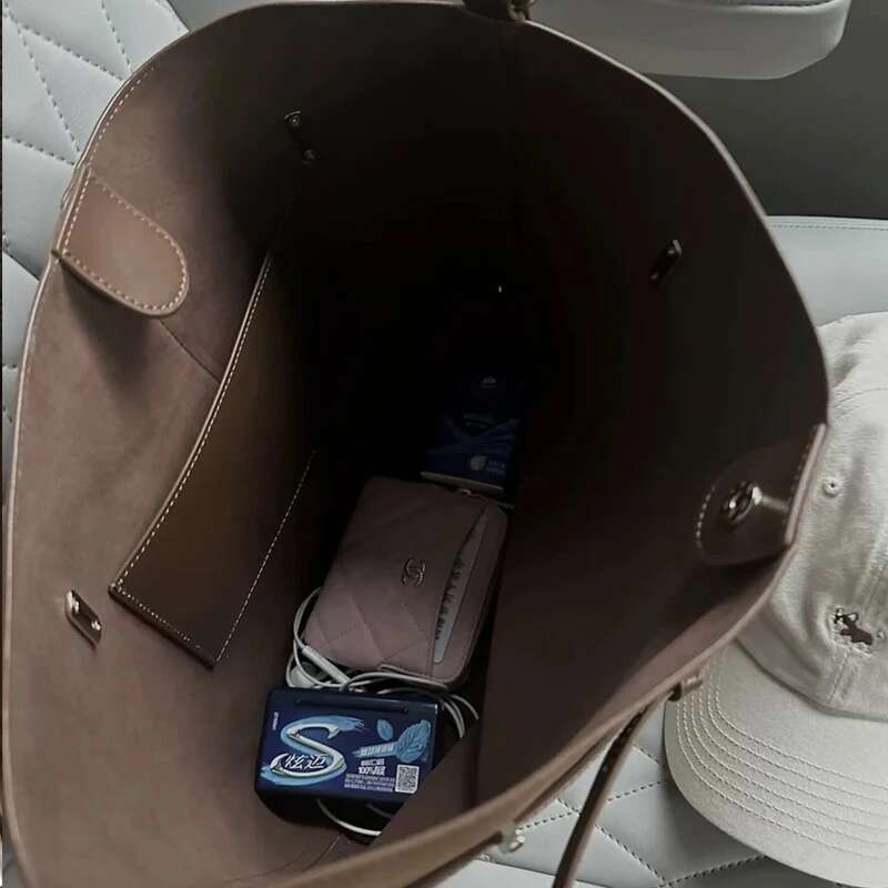 Toffee Faux Suede Belted Tote Bags For Women Designer Handbags Purses 2024 New In PU Belt Buckle Underarm Bucket Shoulder