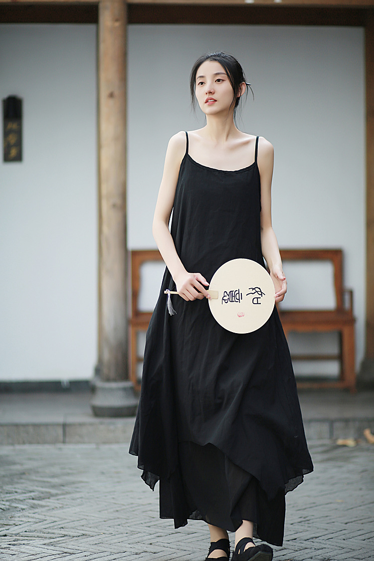 T5160 Dark Yamamoto style wood ear lace pinch pleated literary and elegant suspender skirt black and white dress
