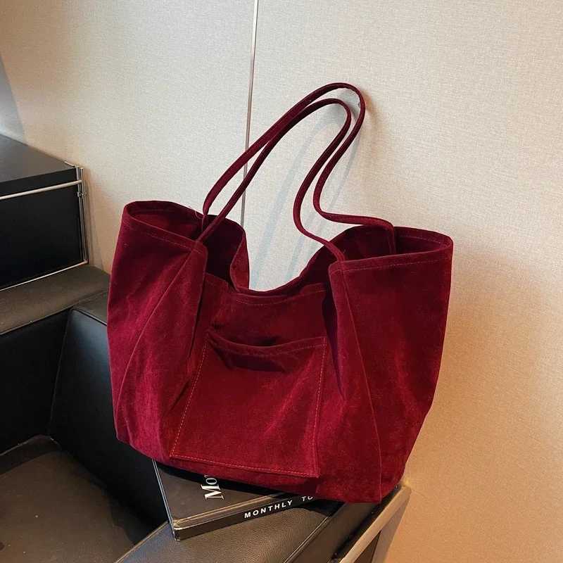 Casual suede large capacity designer high-quality shoulder bag 2024 solid color simple fashion soft version Y250121