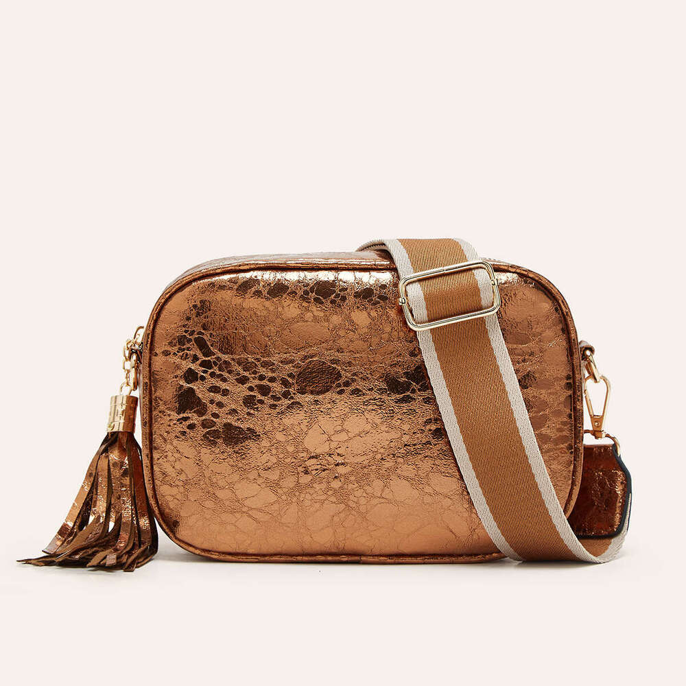 Small Niche Design Shoulder For Women, Spring/Summer New Collection, High-End, Fashionable, Versatile, Daily Casual Diagonal Cross Bag B2